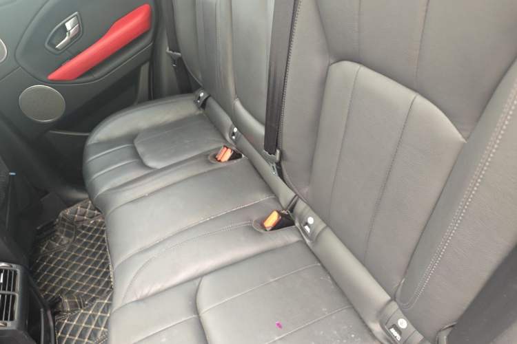 Used Land Rover Range Evoque 2016 2.0T SE Smart Glow Edition Left Rear Seat