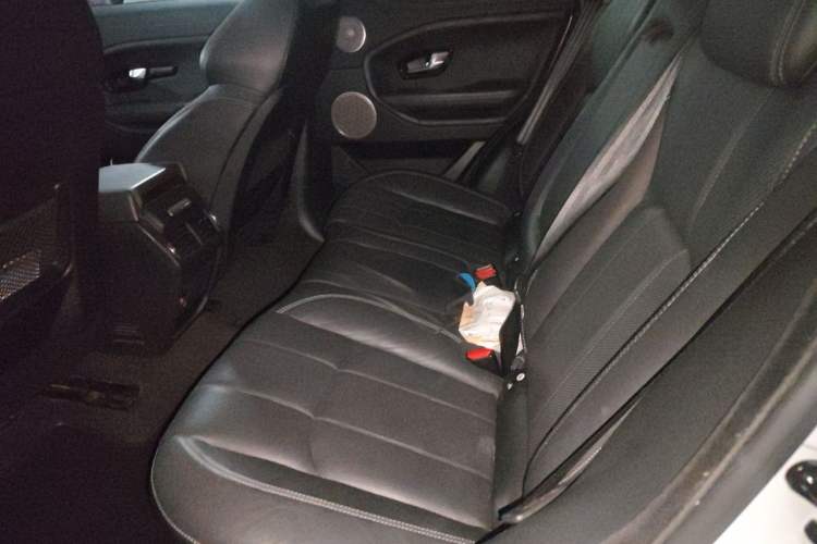 Used Land Rover Range Evoque 2016 2.0T SE PLUS Smart Enjoyment Edition Left Rear Seat