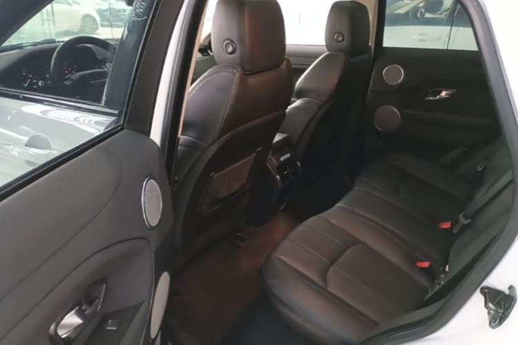 Used Land Rover Range Evoque 2016 2.0T PURE Style Edition Left Rear Seat