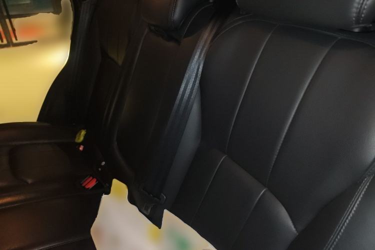 Used Land Rover Range Evoque 2016 2.0T PURE Style Edition Left Rear Seat