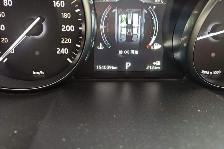 Used Land Rover Range Evoque 2016 2.0T SE PLUS Smart Enjoyment Edition Odometer Close Up