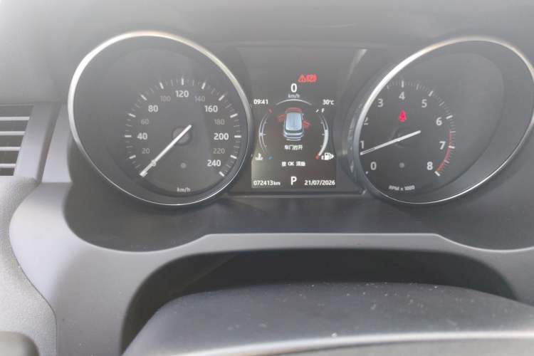 Used Land Rover Range Evoque 2016 2.0T SE PLUS Smart Enjoyment Edition Odometer Close Up