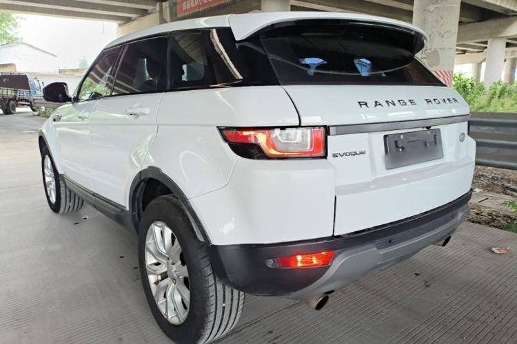 Used Land Rover Range Evoque 2016 2.0T PURE Style Edition Rear Left 45 Deg