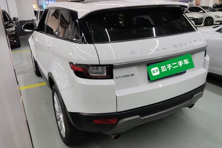 Used Land Rover Range Evoque 2016 2.0T SE Smart Glow Edition Rear Left 45 Deg
