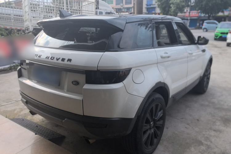 Used Land Rover Range Evoque 2016 2.0T SE Smart Glow Edition Rear Right 45 Deg