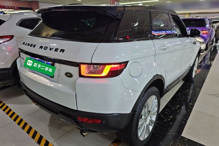 Used Land Rover Range Evoque 2016 2.0T SE Smart Glow Edition Rear Right 45 Deg
