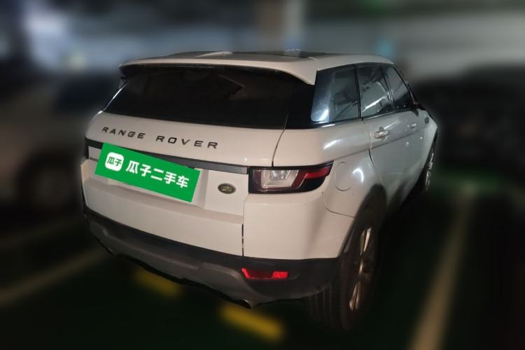 Used Land Rover Range Evoque 2016 2.0T SE Smart Glow Edition Rear Right 45 Deg