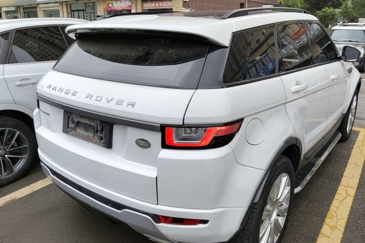 Used Land Rover Range Evoque 2016 2.0T SE Smart Glow Edition Rear Right 45 Deg