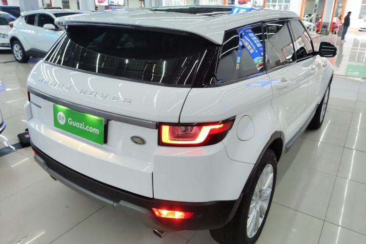 Used Land Rover Range Evoque 2016 2.0T SE Smart Glow Edition Rear Right 45 Deg