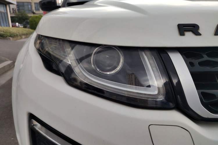 Used Land Rover Range Evoque 2016 2.0T SE PLUS Smart Enjoyment Edition Right Front Headlight