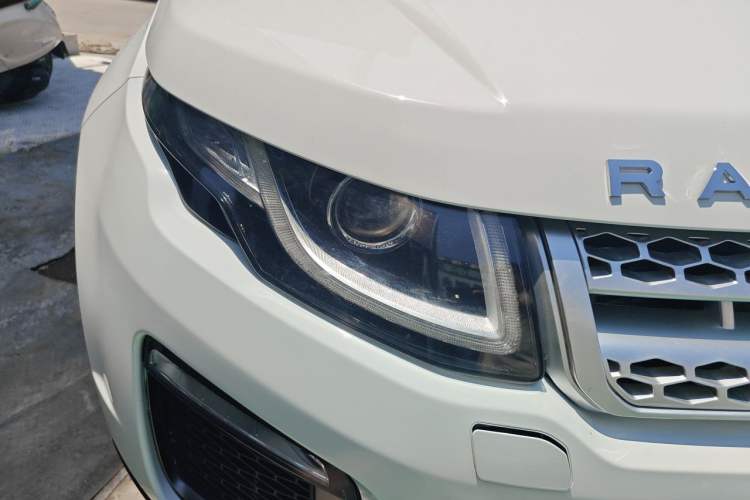 Used Land Rover Range Evoque 2016 2.0T SE Smart Glow Edition Right Front Headlight