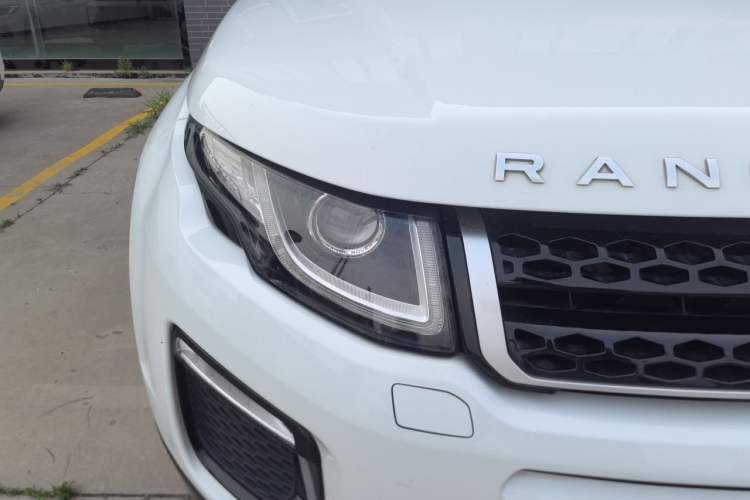 Used Land Rover Range Evoque 2016 2.0T SE PLUS Smart Enjoyment Edition Right Front Headlight