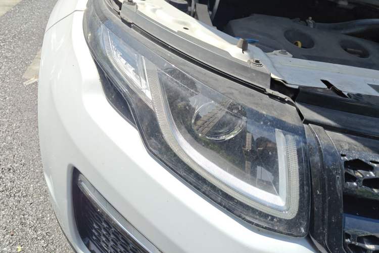 Used Land Rover Range Evoque 2016 2.0T SE PLUS Smart Enjoyment Edition Right Front Headlight