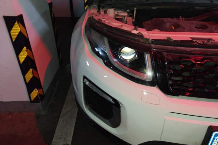 Used Land Rover Range Evoque 2016 2.0T SE Smart Glow Edition Right Front Headlight