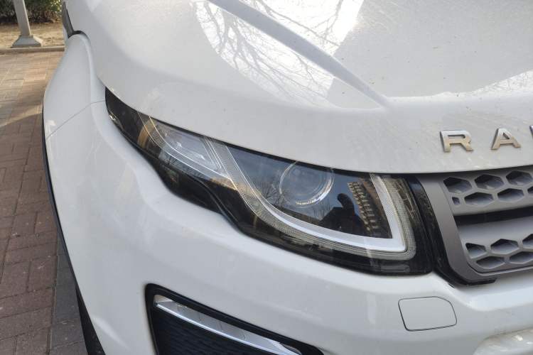 Used Land Rover Range Evoque 2016 2.0T PURE Style Edition Right Front Headlight