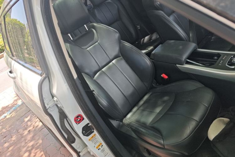 Used Land Rover Range Evoque 2016 2.0T SE Smart Glow Edition Right Front Seat
