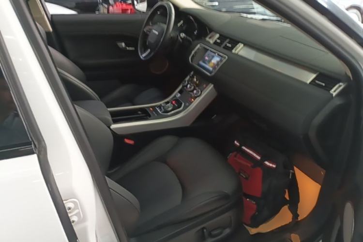 Used Land Rover Range Evoque 2016 2.0T PURE Style Edition Right Front Seat
