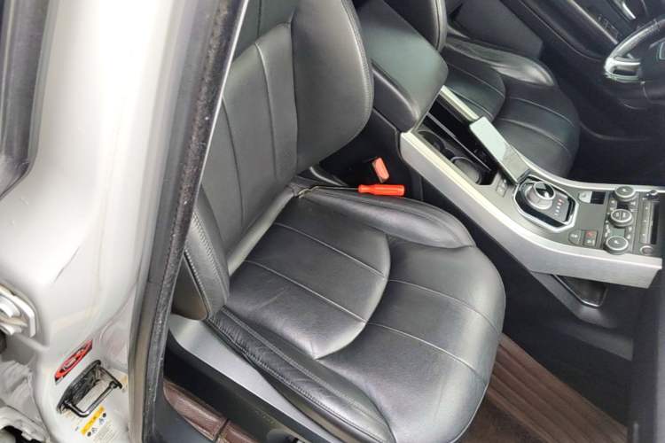 Used Land Rover Range Evoque 2016 2.0T SE Smart Glow Edition Right Front Seat