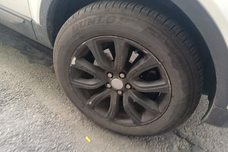 Used Land Rover Range Evoque 2016 2.0T PURE Style Edition Right Front Wheel Hub