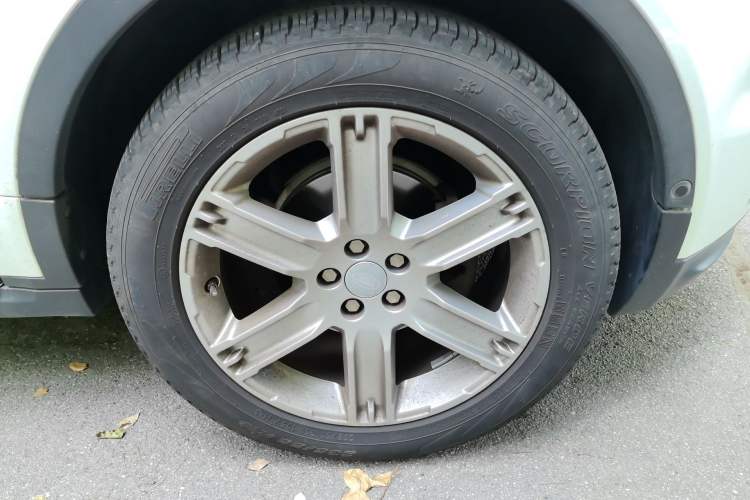 Used Land Rover Range Evoque 2016 2.0T SE PLUS Smart Enjoyment Edition Right Front Wheel Hub