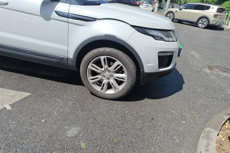 Used Land Rover Range Evoque 2016 2.0T SE PLUS Smart Enjoyment Edition Right Front Wheel Hub