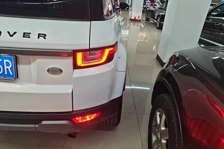Used Land Rover Range Evoque 2016 2.0T PURE Style Edition Right Rear Taillight