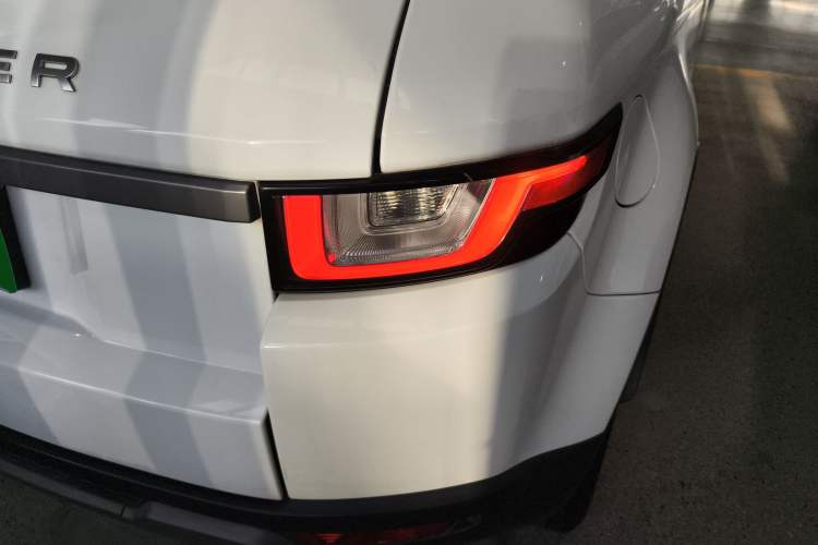 Used Land Rover Range Evoque 2016 2.0T SE Smart Glow Edition Right Rear Taillight