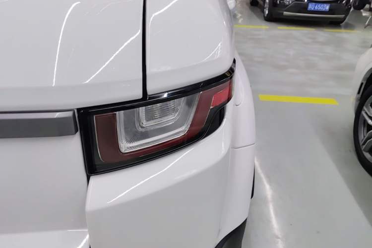 Used Land Rover Range Evoque 2016 2.0T SE Smart Glow Edition Right Rear Taillight