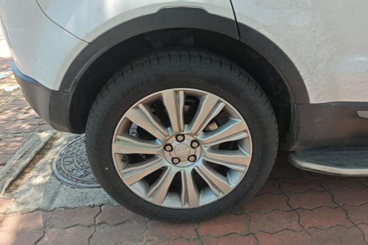 Used Land Rover Range Evoque 2016 2.0T SE Smart Glow Edition Right Rear Wheel Hub