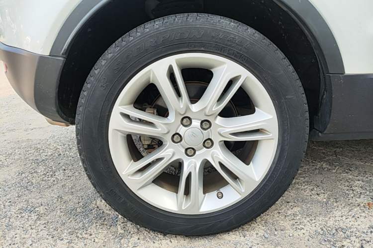 Used Land Rover Range Evoque 2016 2.0T SE PLUS Smart Enjoyment Edition Right Rear Wheel Hub