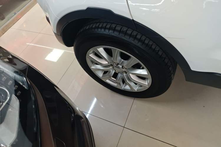 Used Land Rover Range Evoque 2016 2.0T PURE Style Edition Right Rear Wheel Hub