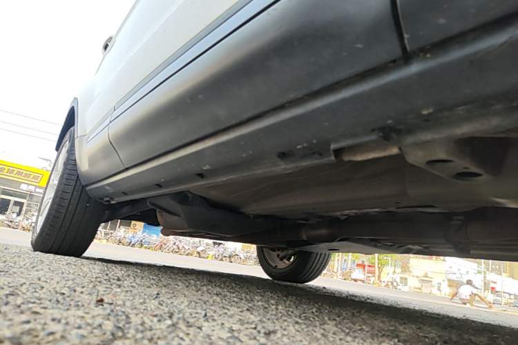 Used Land Rover Range Evoque 2016 2.0T SE PLUS Smart Enjoyment Edition Right Side Sill