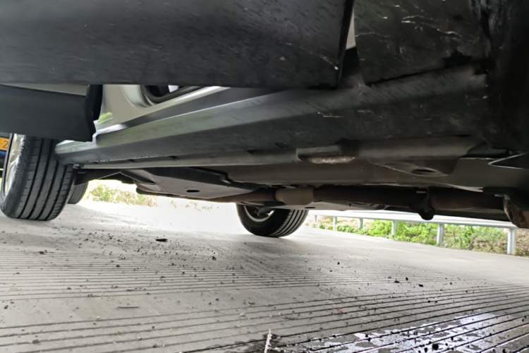 Used Land Rover Range Evoque 2016 2.0T PURE Style Edition Right Side Sill