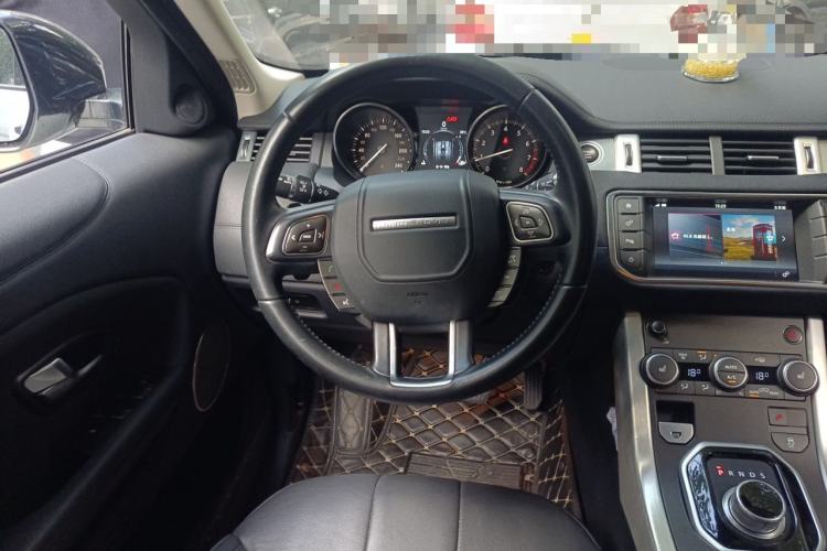 Used Land Rover Range Evoque 2016 2.0T PURE Style Edition Steering Wheel