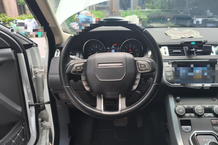 Used Land Rover Range Evoque 2016 2.0T PURE Style Edition Steering Wheel