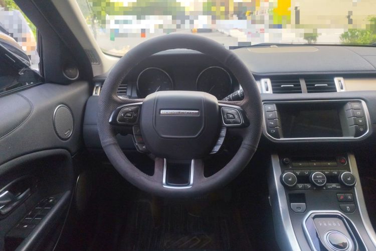 Used Land Rover Range Evoque 2016 2.0T SE Smart Glow Edition Steering Wheel