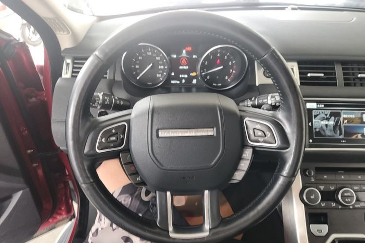 Used Land Rover Range Evoque 2016 2.0T SE Smart Glow Edition Steering Wheel