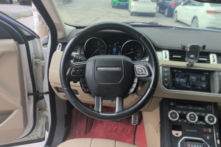 Used Land Rover Range Evoque 2016 2.0T SE Smart Glow Edition Steering Wheel