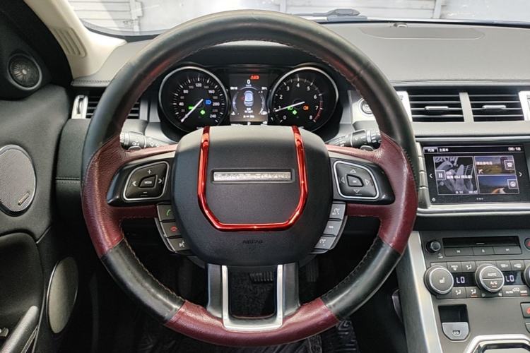 Used Land Rover Range Evoque 2016 2.0T SE PLUS Smart Enjoyment Edition Steering Wheel