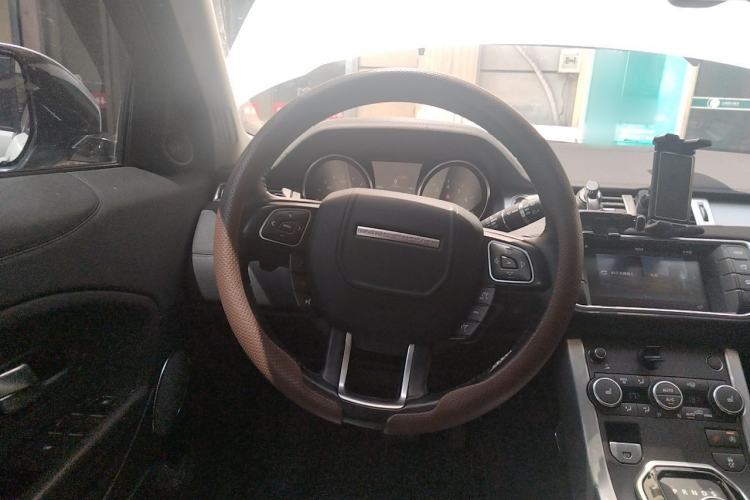 Used Land Rover Range Evoque 2016 2.0T PURE Style Edition Steering Wheel