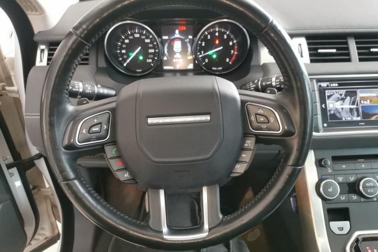 Used Land Rover Range Evoque 2016 2.0T SE PLUS Smart Enjoyment Edition Steering Wheel