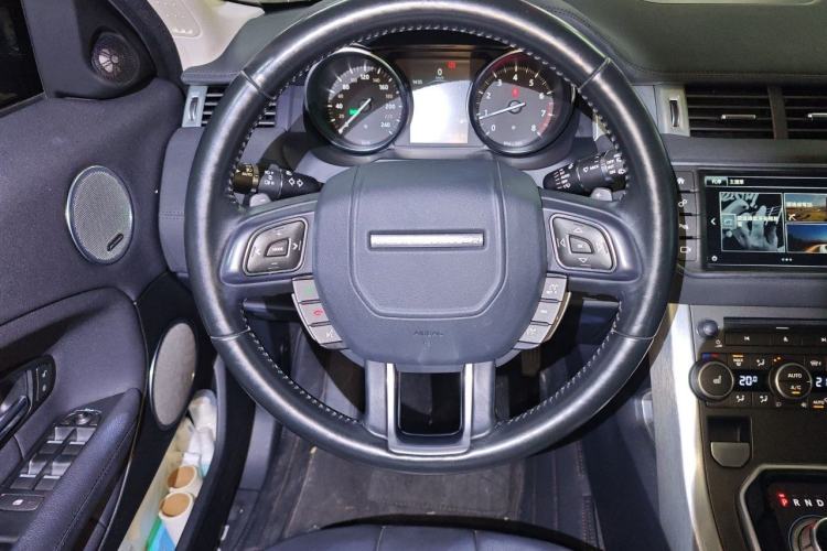Used Land Rover Range Evoque 2016 2.0T SE Smart Glow Edition Steering Wheel