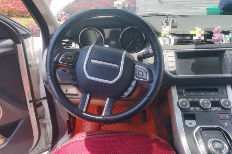Used Land Rover Range Evoque 2016 2.0T SE Smart Glow Edition Steering Wheel