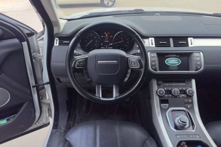 Used Land Rover Range Evoque 2016 2.0T SE PLUS Smart Enjoyment Edition Steering Wheel