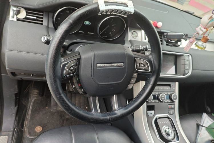 Used Land Rover Range Evoque 2016 2.0T SE Smart Glow Edition Steering Wheel