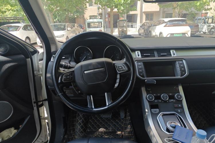 Used Land Rover Range Evoque 2016 2.0T PURE Style Edition Steering Wheel