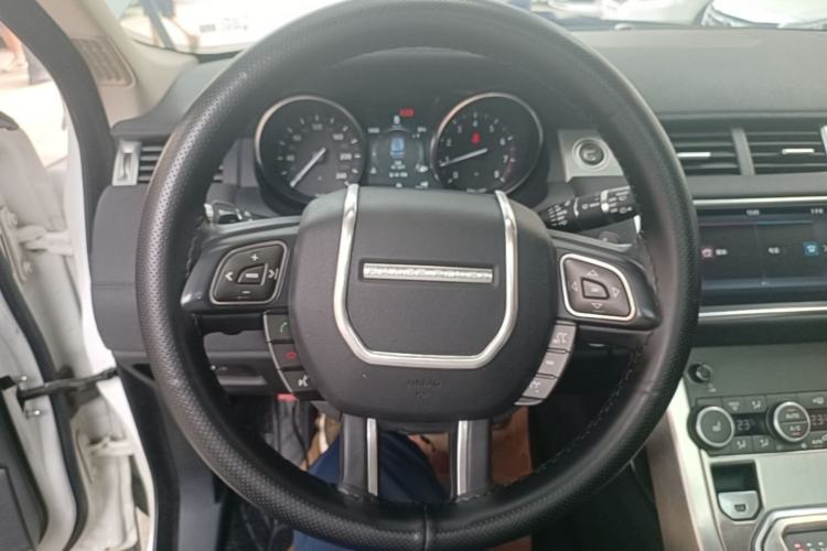 Used Land Rover Range Evoque 2016 2.0T PURE Style Edition Steering Wheel