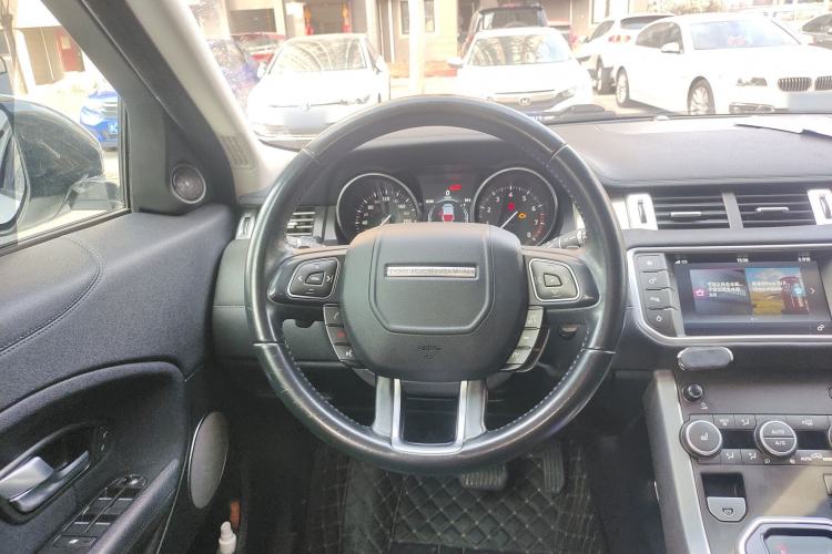 Used Land Rover Range Evoque 2016 2.0T PURE Style Edition Steering Wheel