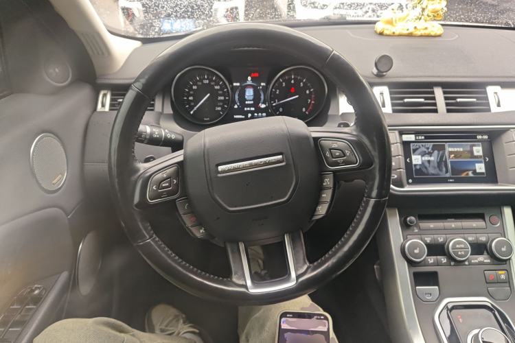 Used Land Rover Range Evoque 2016 2.0T SE Smart Glow Edition Steering Wheel