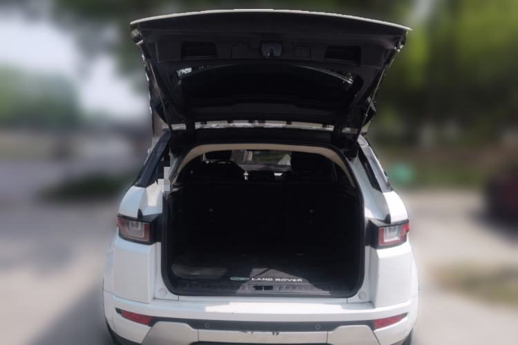 Used Land Rover Range Evoque 2016 2.0T PURE Style Edition Trunk